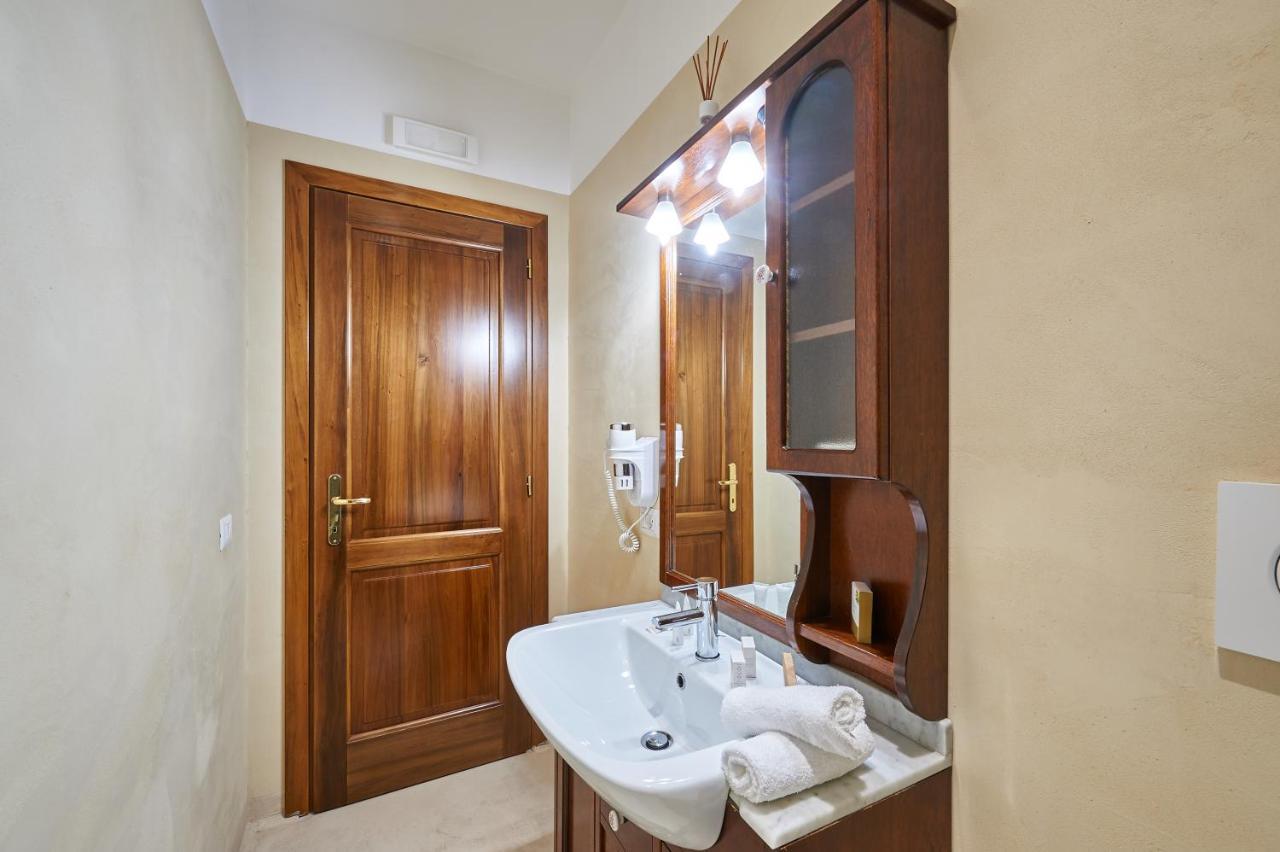 Fabrizio'S Rooms Roma Exterior foto