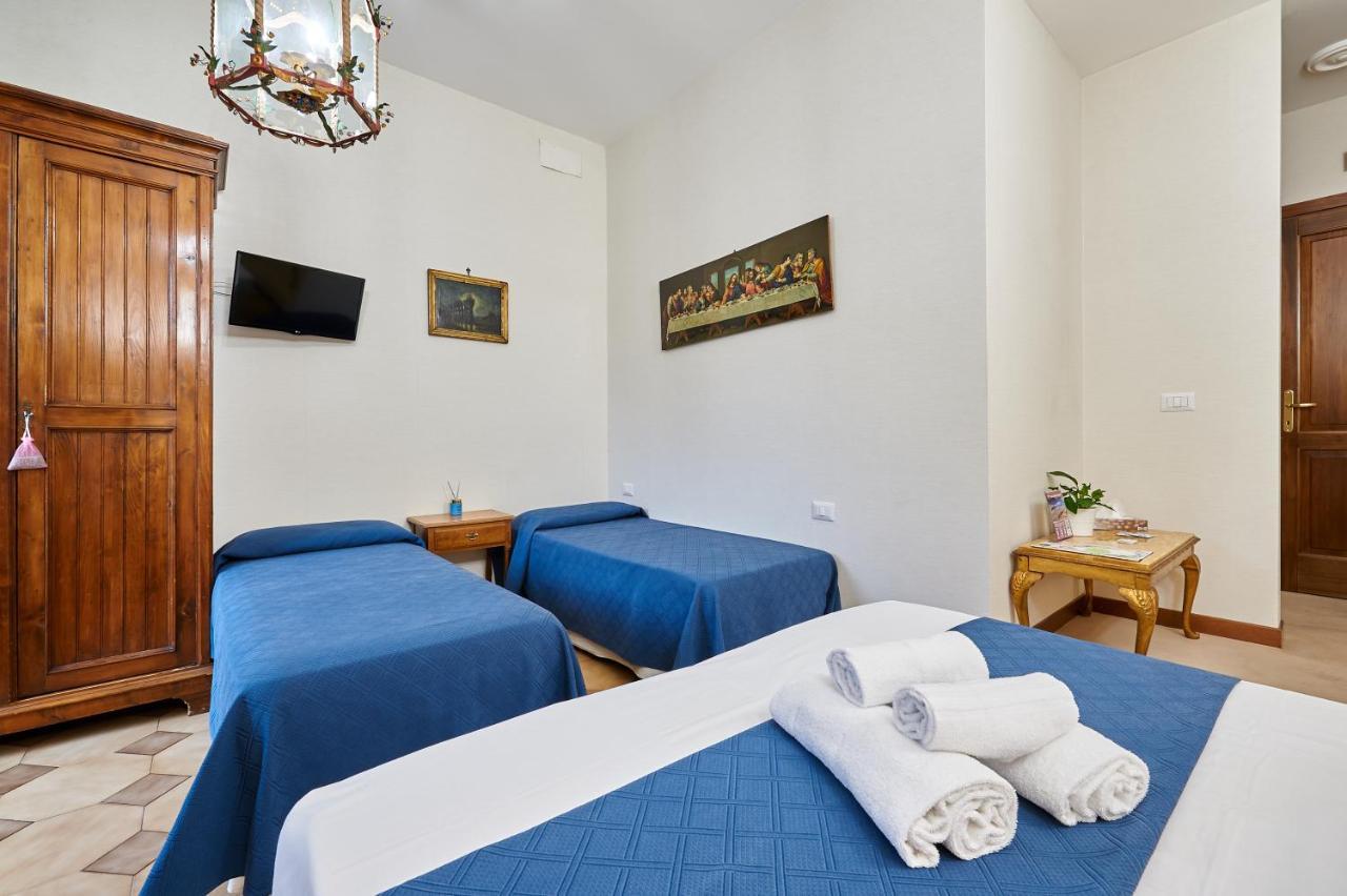Fabrizio'S Rooms Roma Exterior foto